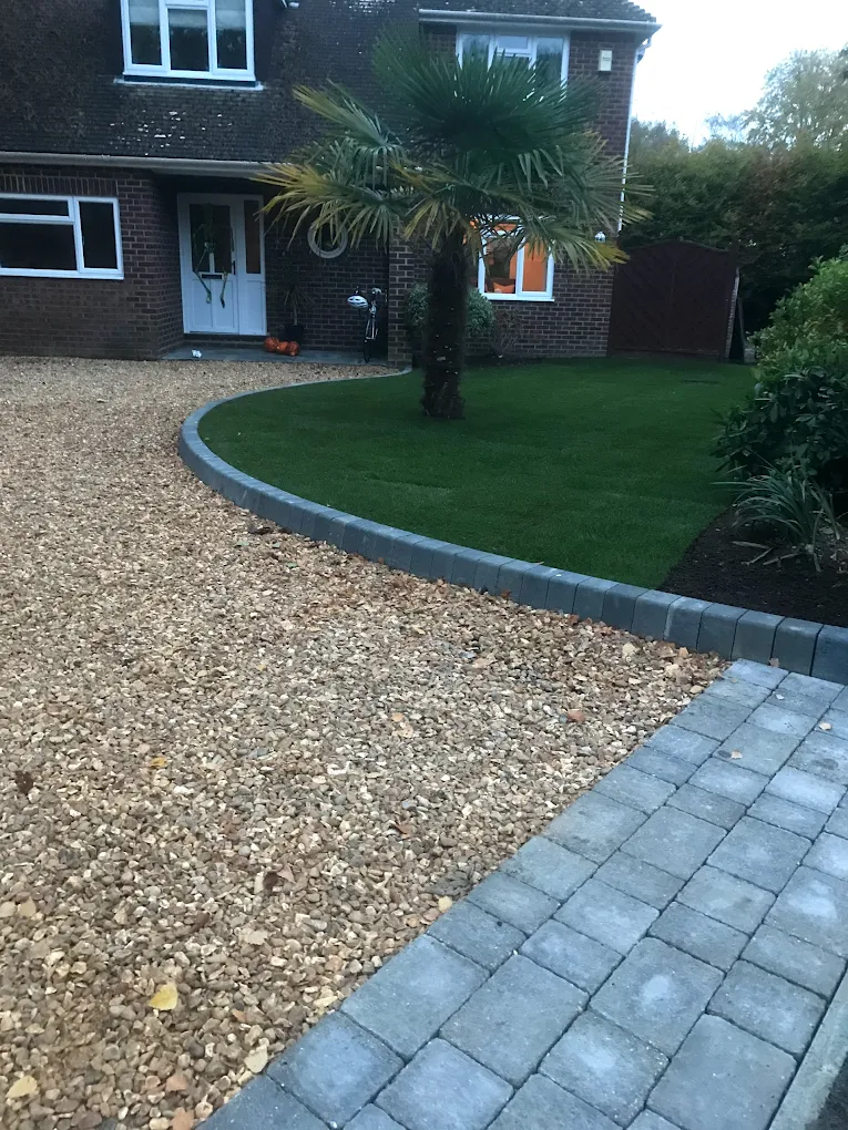 Gravel driveway installed by Guildford Driveways & Patios in Surrey